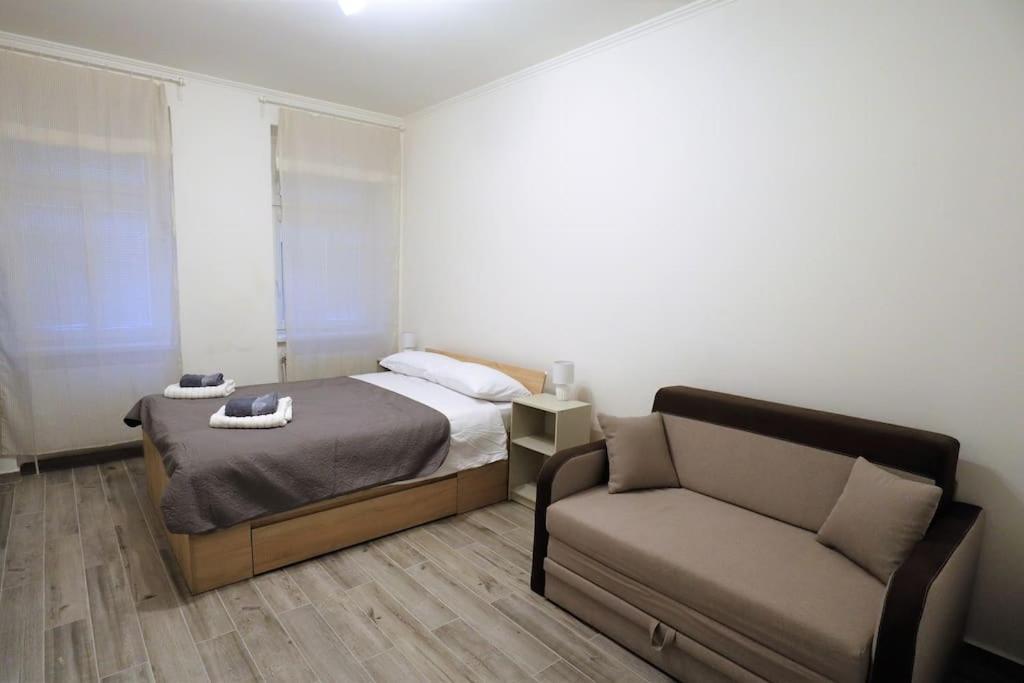 Apartman Vishegrad Daire Karlovy Vary Dış mekan fotoğraf